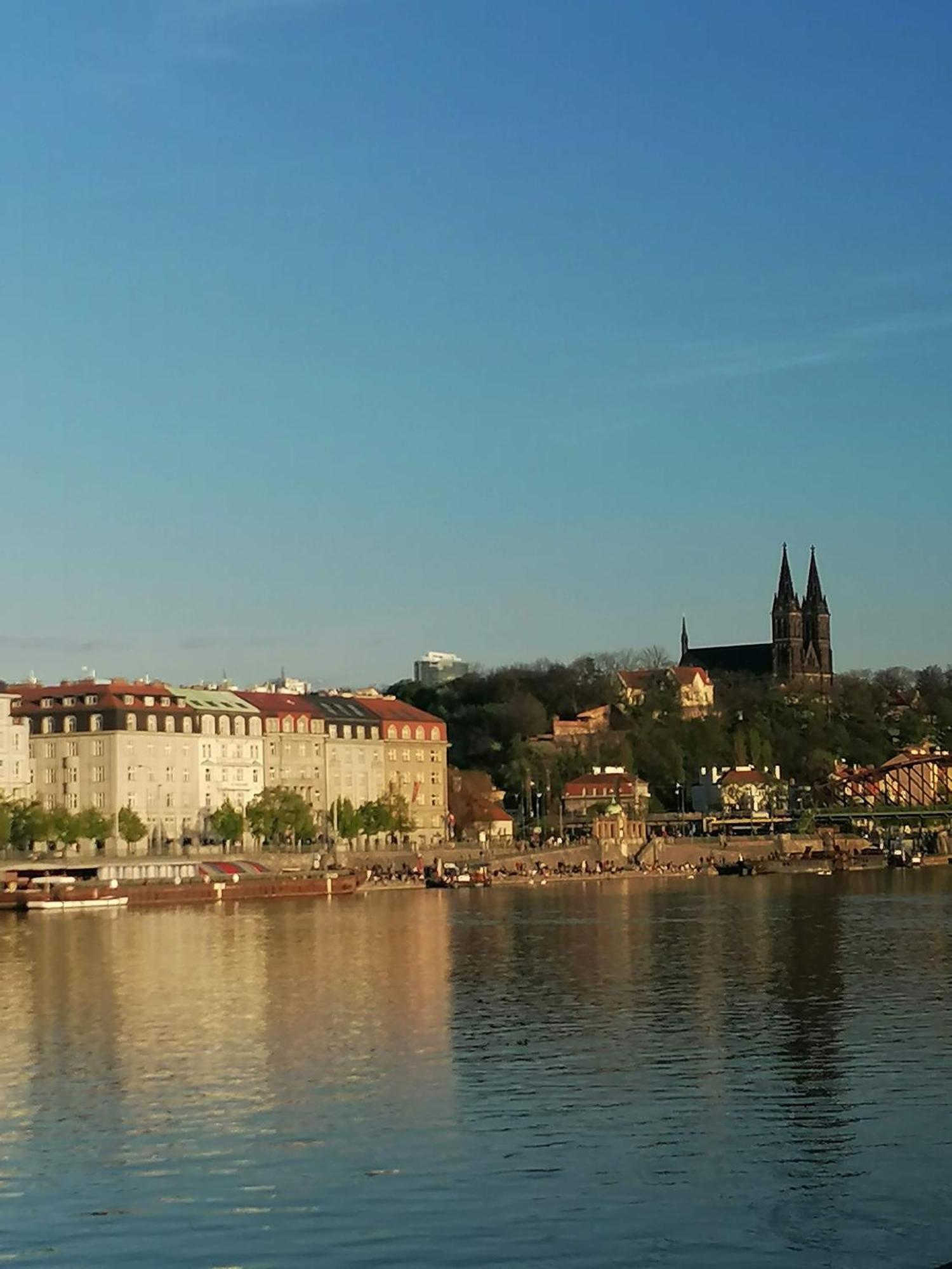 Апартаменты Valentinka Minutes Away From Charles Bridge Прага Экстерьер фото